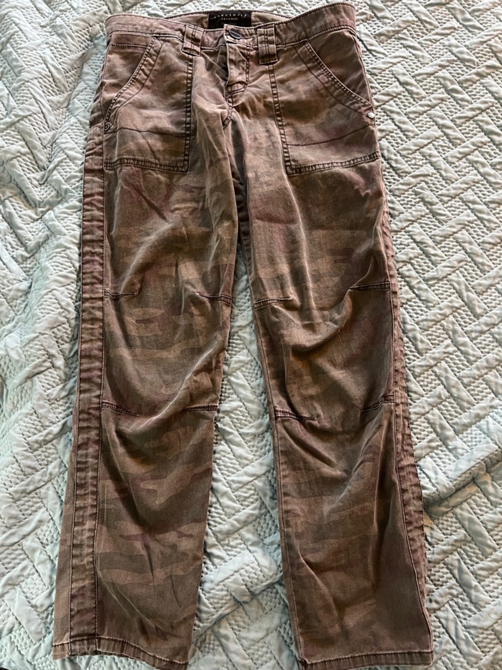 Sanctuary women’s camo jeans